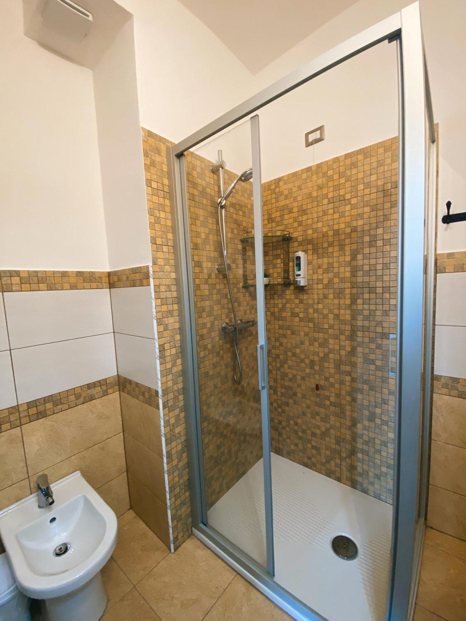 Hotel Tra I Due Ponti Bosa Zewnętrze zdjęcie