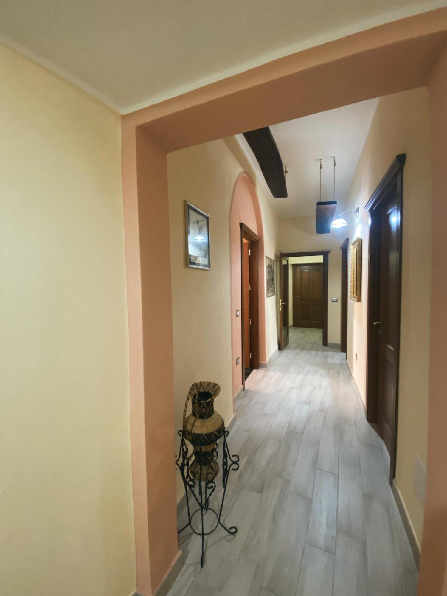 Hotel Tra I Due Ponti Bosa Zewnętrze zdjęcie